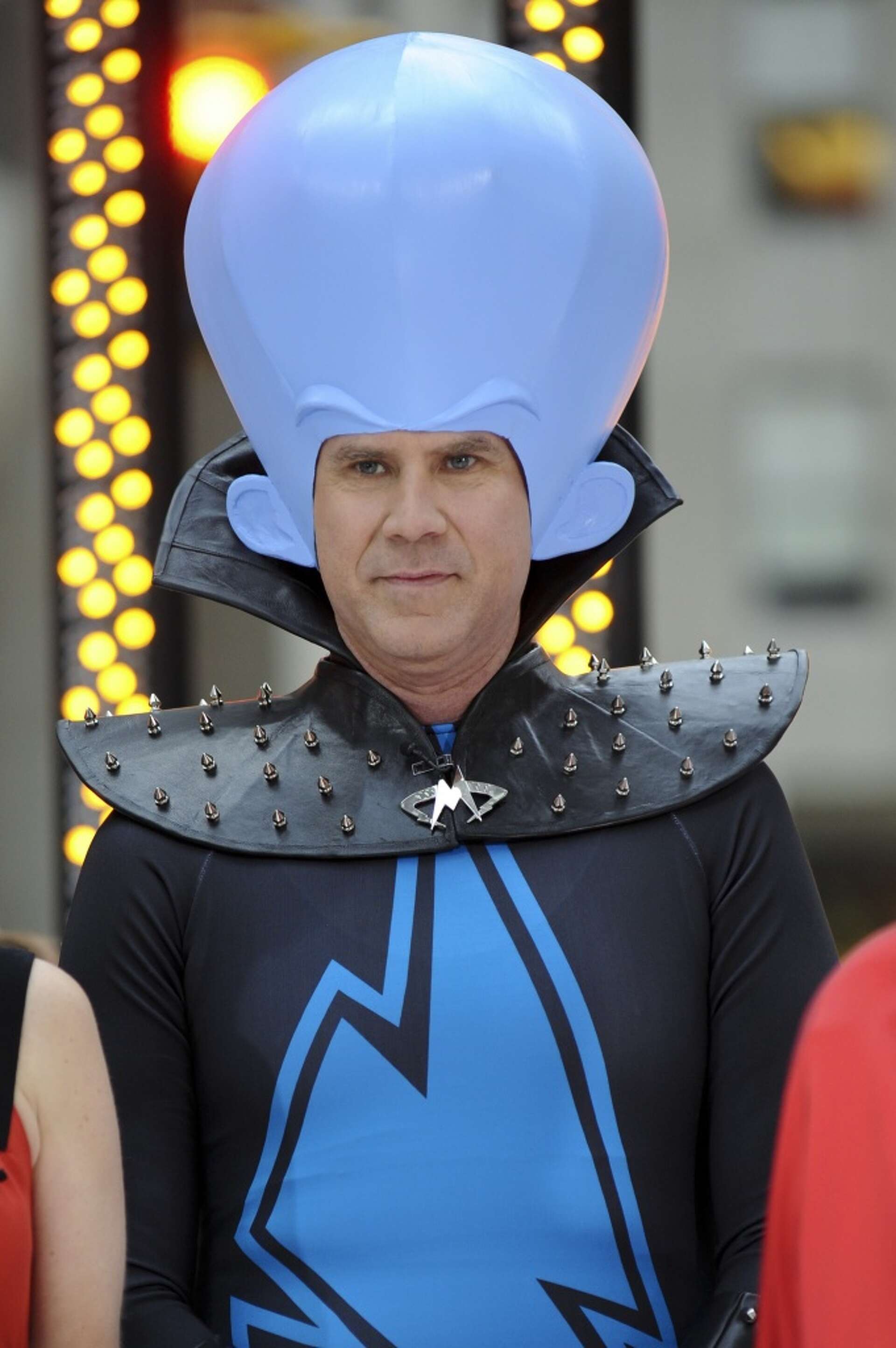 Channing Tatum dresses up as Winnie the Pooh and scares the children, image size:1920x2887