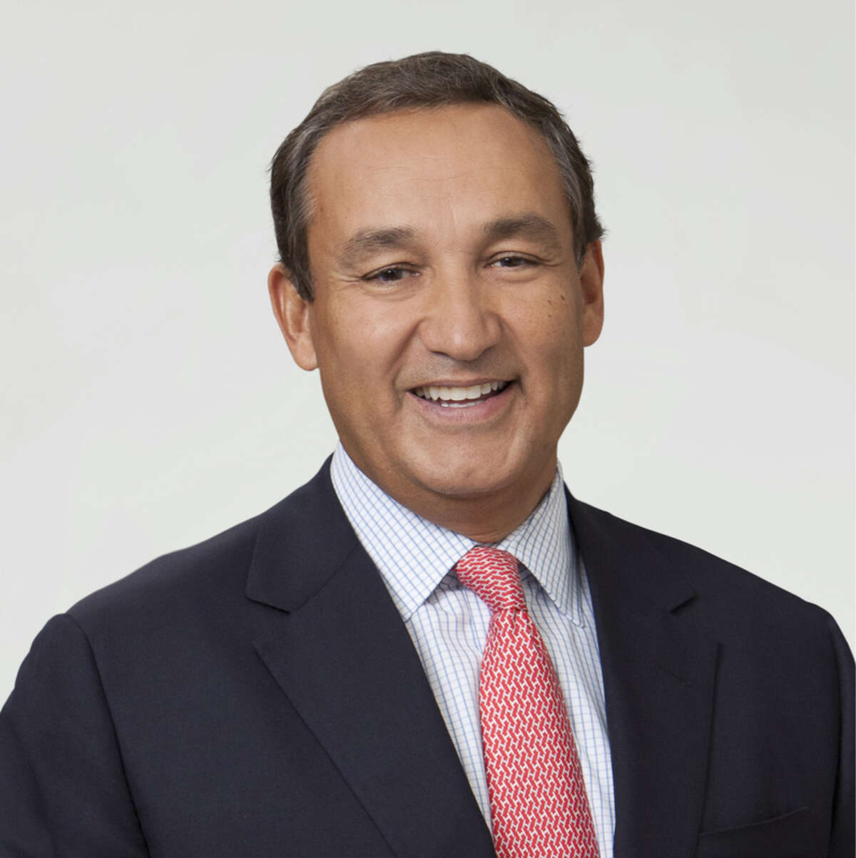 United Airlines names Oscar Munoz Chief Executive Officer. Munoz replaces fired Jeff Smisek.