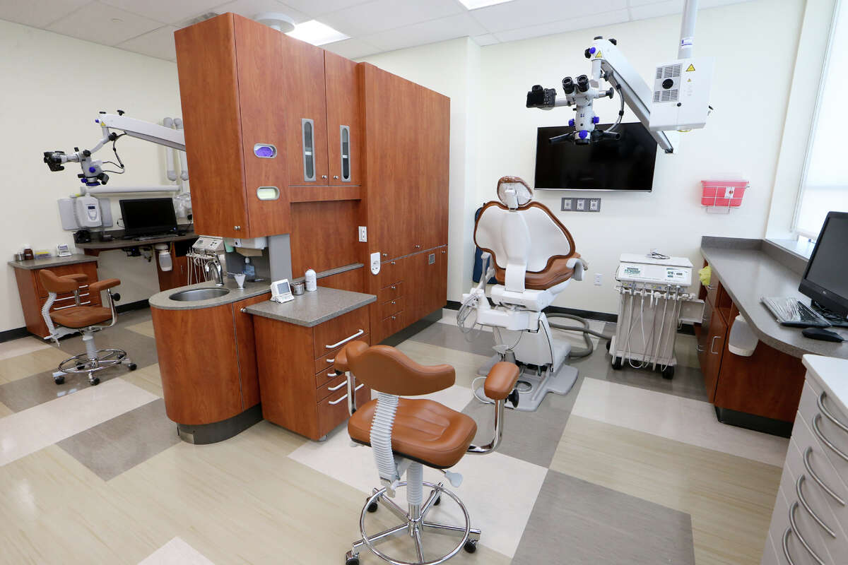 UT dental school dedicates new oral health care center
