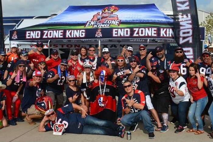 Meet Football Royalty The End Zone King Tailgate