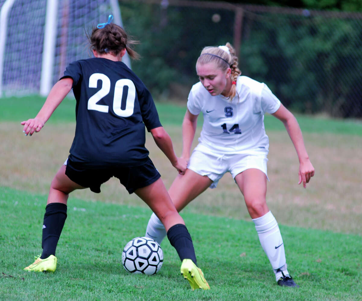 Staples girls soccer drops opener to Trumbull