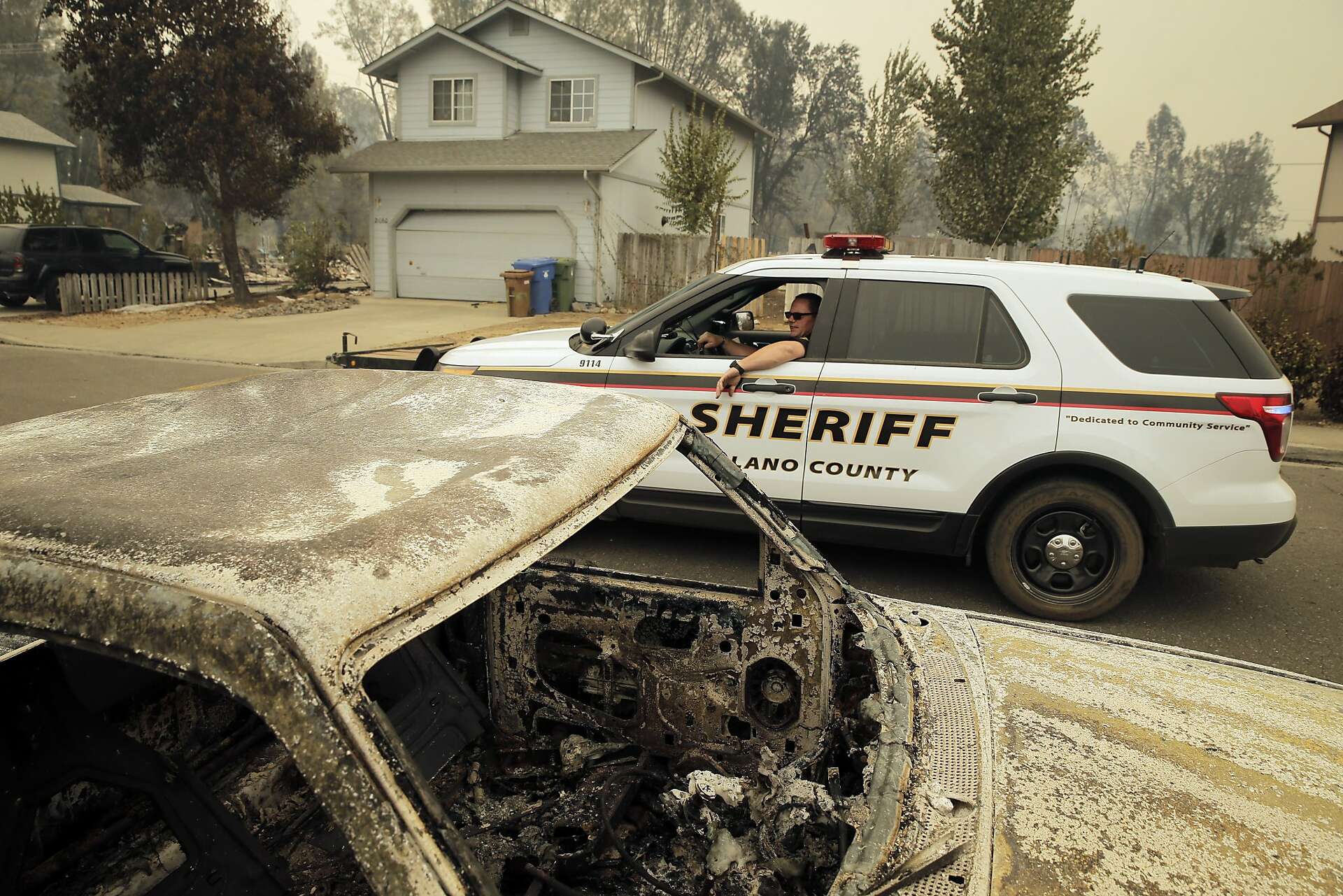 Firefighters achieve 40 percent containment on deadly Valley Fire