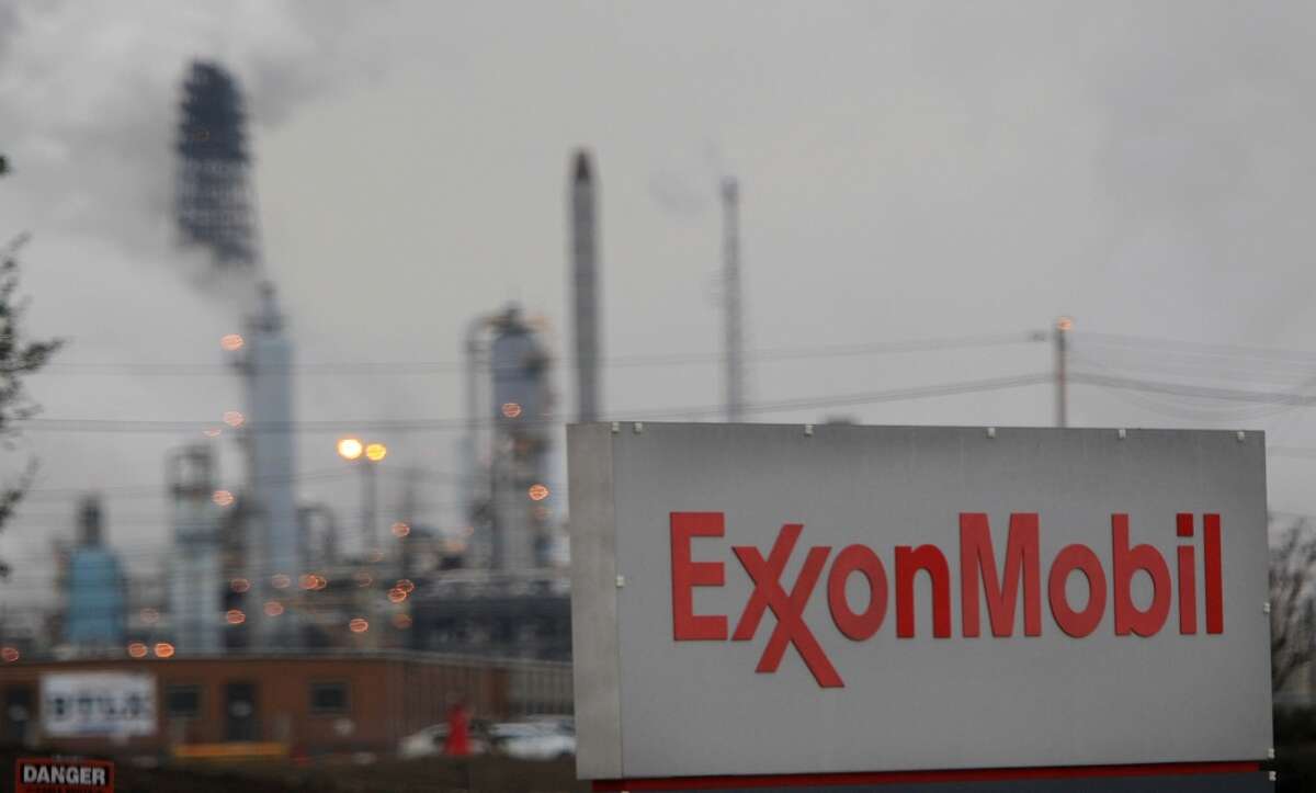Exxon Mobil fined for pollution from two refineries The biggest U.S. oil company paid $570 million in 2005 to improve its refineries across the U.S. and stop them from spewing harmful emissions. In 2008, the EPA levied addition fines against the company after it found that Exxon had failed to monitor the sulfur being emitted from its Baytown and Torrance, California plants.