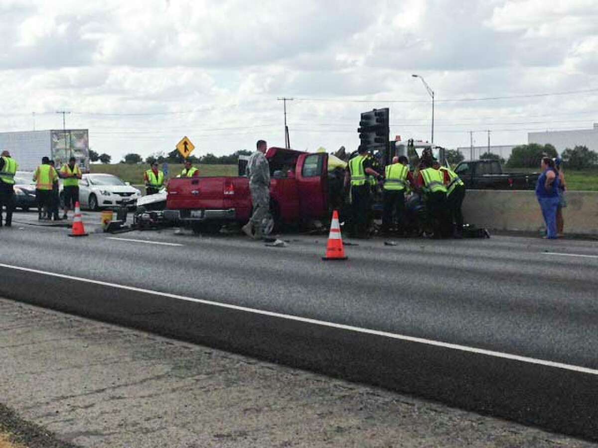 Man Killed In Chain-reaction Crash On I-35 In Schertz Was 24