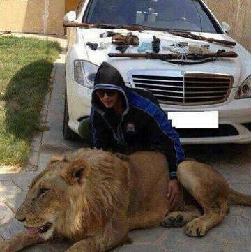 Instagram Photos Claim Ties To El Chapo Show Off Mexican Drug