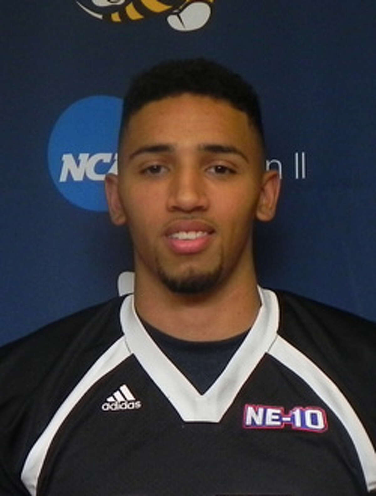 Campus Watch Schenectady High Grad Leads American International Football