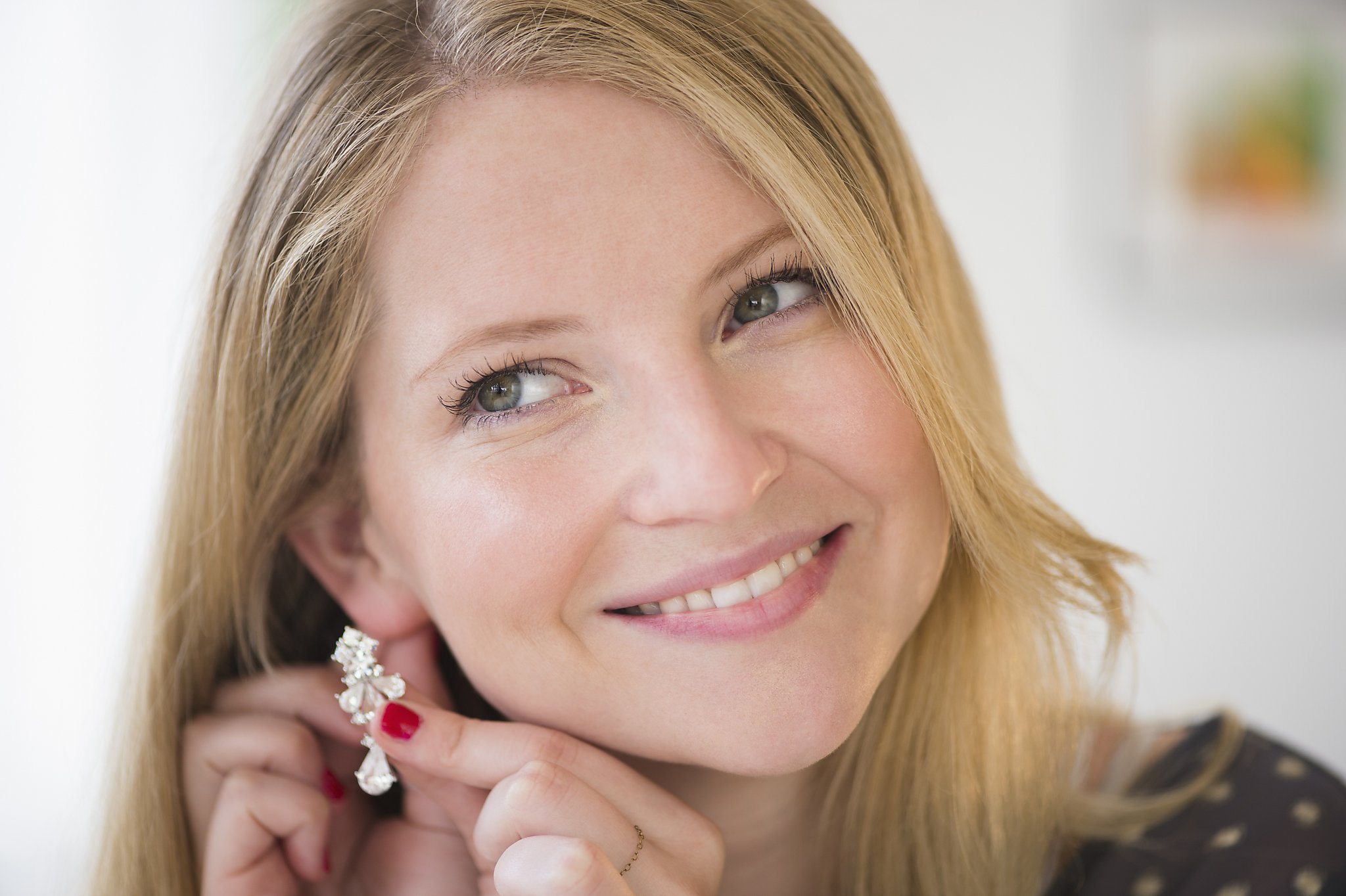 Dear Abby She thinks they're diamonds, but they're not