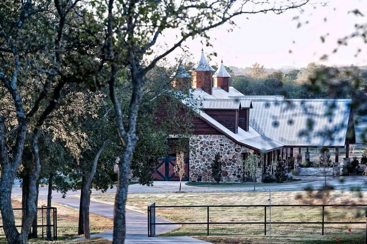 Price of Texas horse ranch drastically reduced