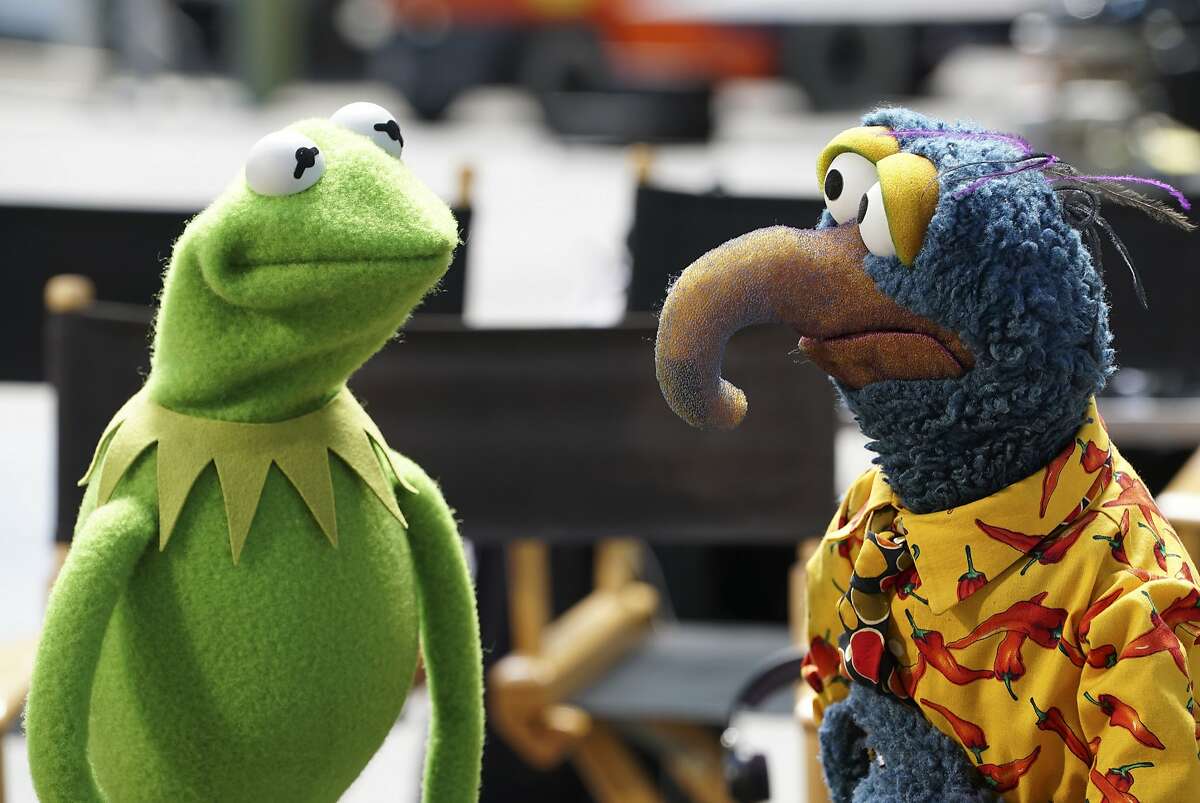 In this image released by ABC, Kermit the Frog, left, and Gonzo the Great appear in a scene from "The Muppets," premiering Sept. 22. (Eric McCandless/ABC via AP)