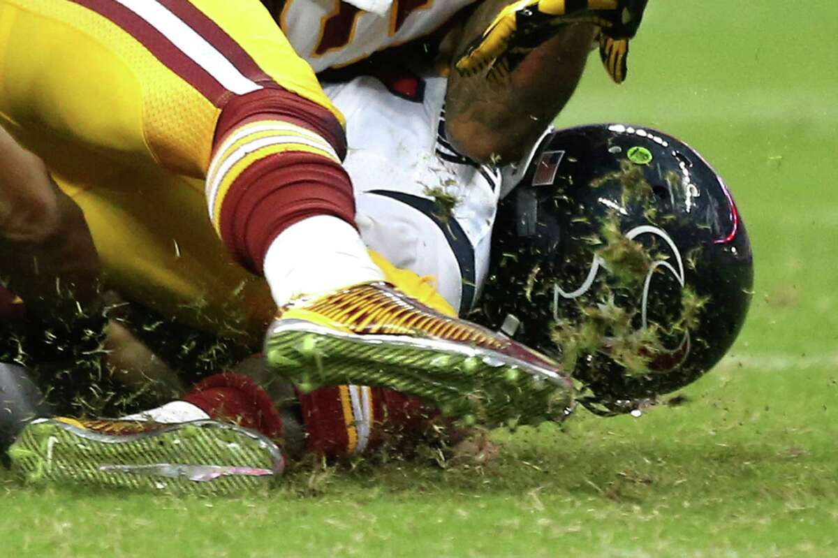 Texans ditching grass field for artificial surface at NRG