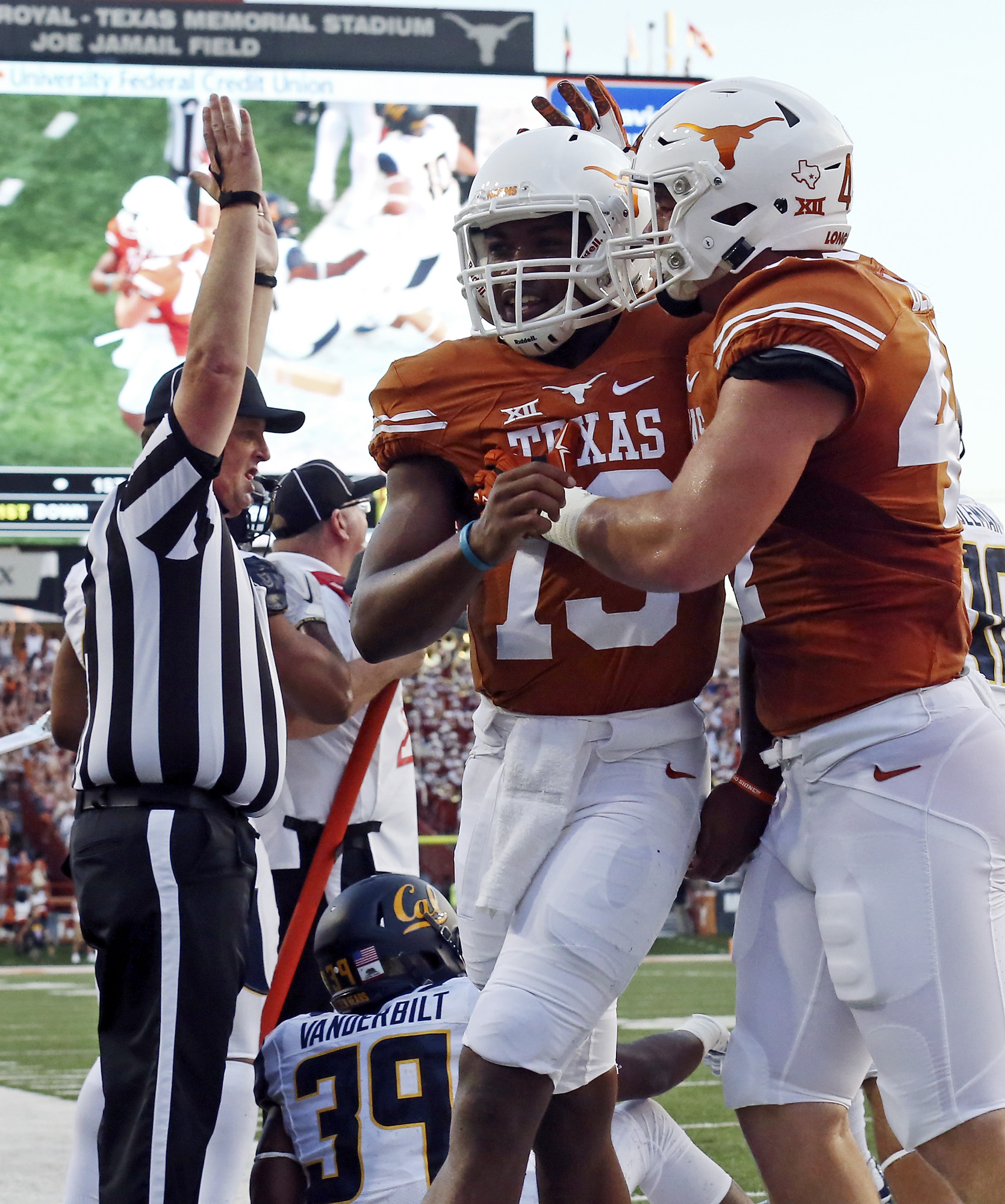 Texas Longhorns in the NFL: Texans FB Andrew Beck turns on special