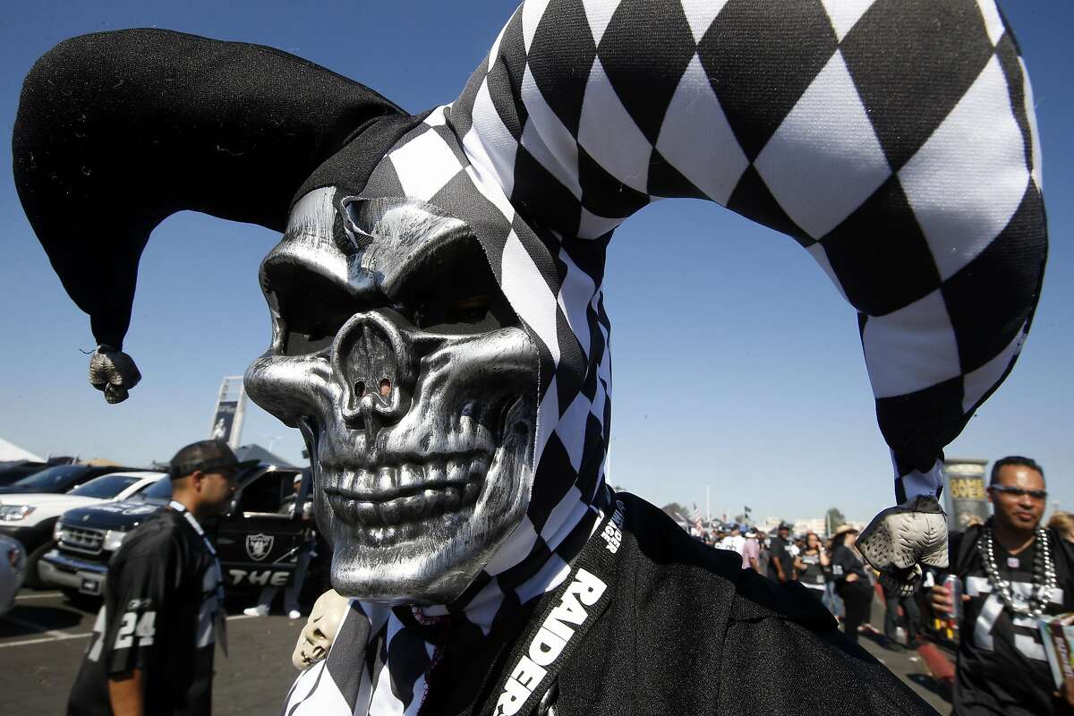 NFL whips up the Raider Nation to fleece East Bay taxpayers