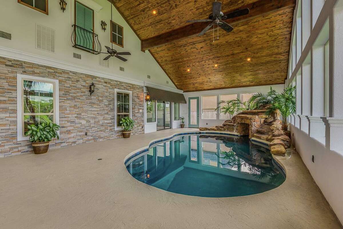 Houston's private indoor home swimming pools