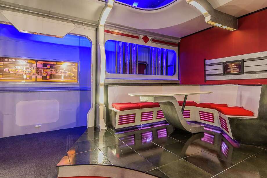 Friendswood Home Boasts Star Trek Inspired Theater
