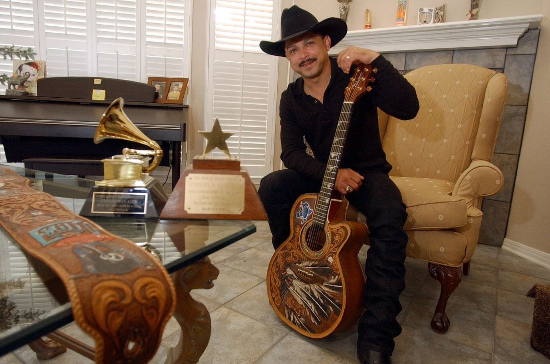 Tejano star Emilio Navaira dies at 53