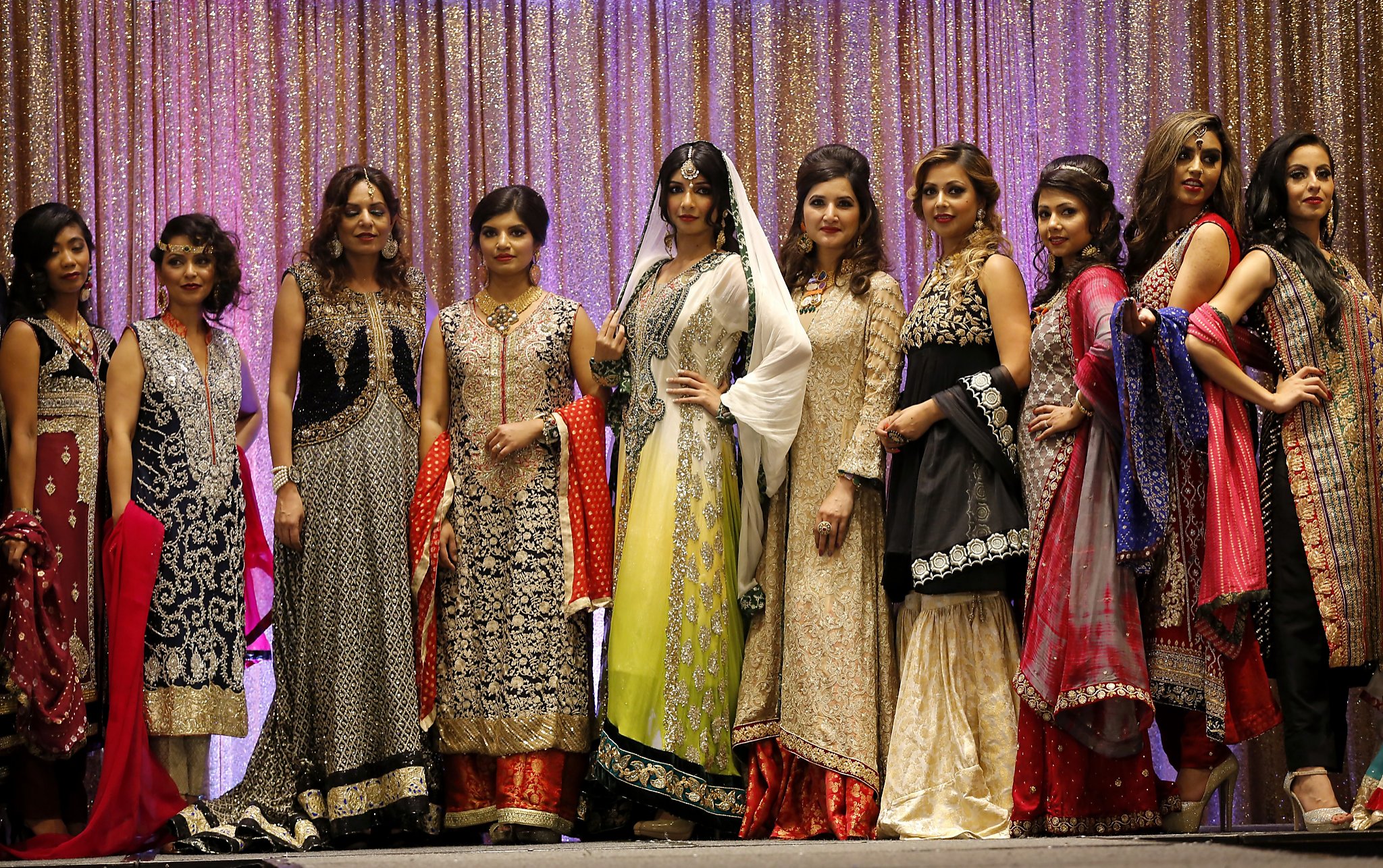 Pin by Minahil Imran on Bridal collection | Fashion dress up games,  Pakistani bridal dresses, Beautiful pakistani dresses