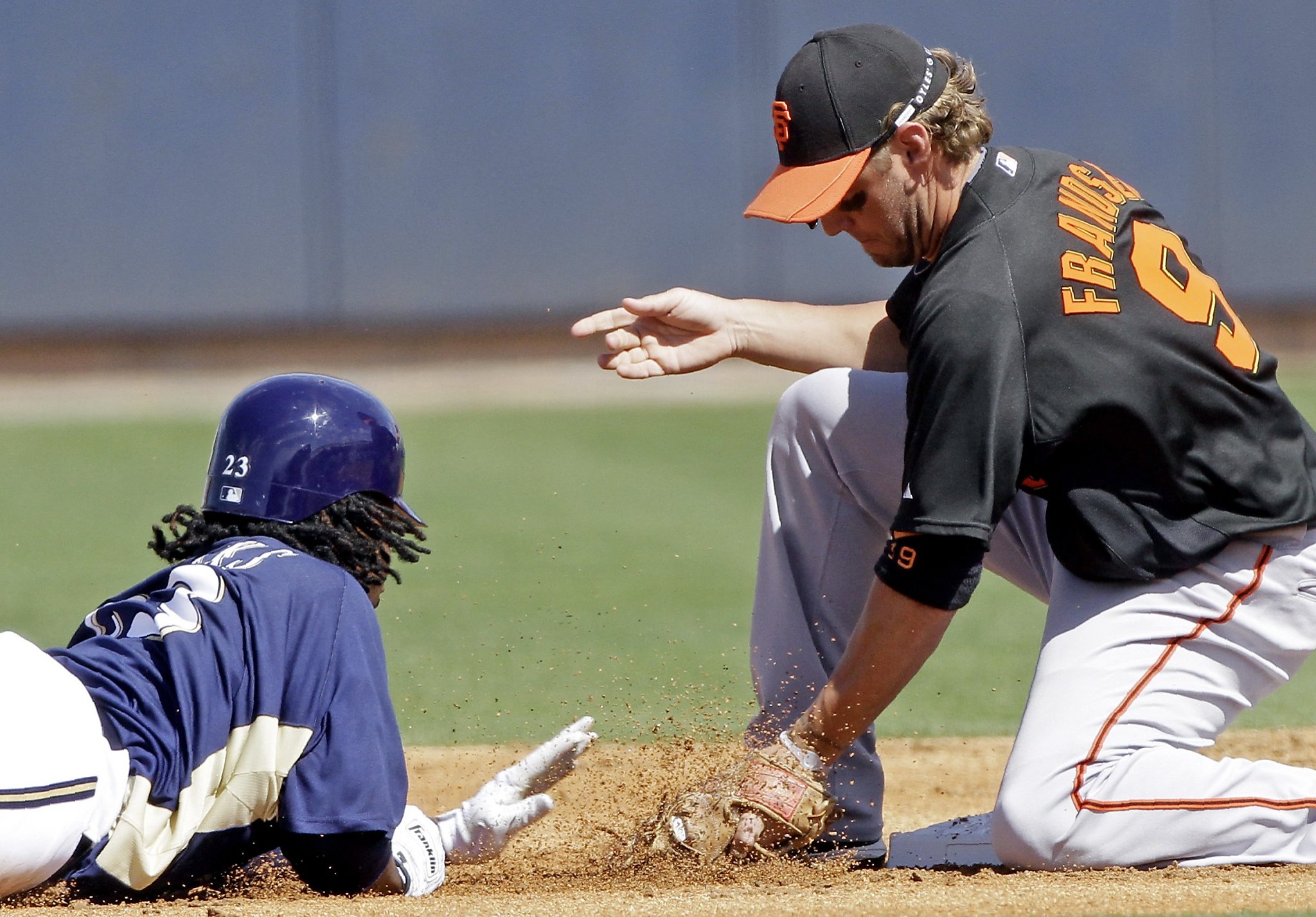 Former Giant Kevin Frandsen boosts Phillies radio role