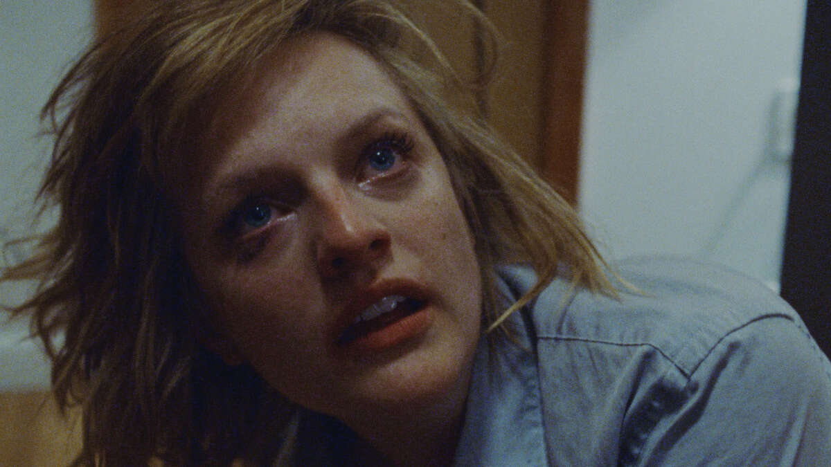 Elisabeth Moss stars as a woman who is slowly losing her mind in "Queen of Earth." ﻿