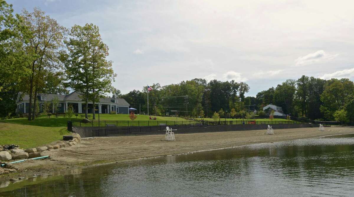 Brookfield celebrates reopening of town beach