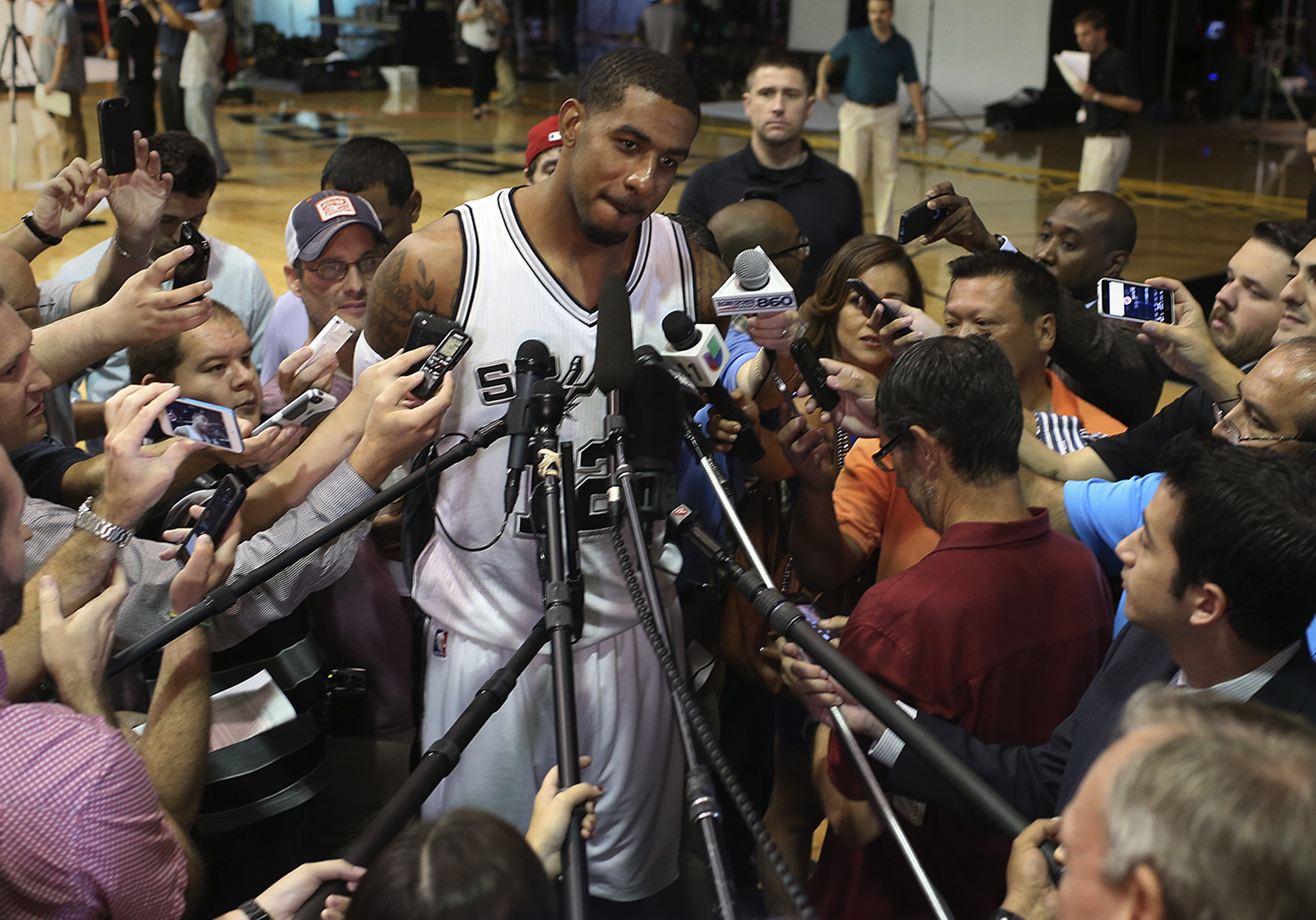 Spurs unveil new Black Signature Spur jerseys - Pounding The Rock