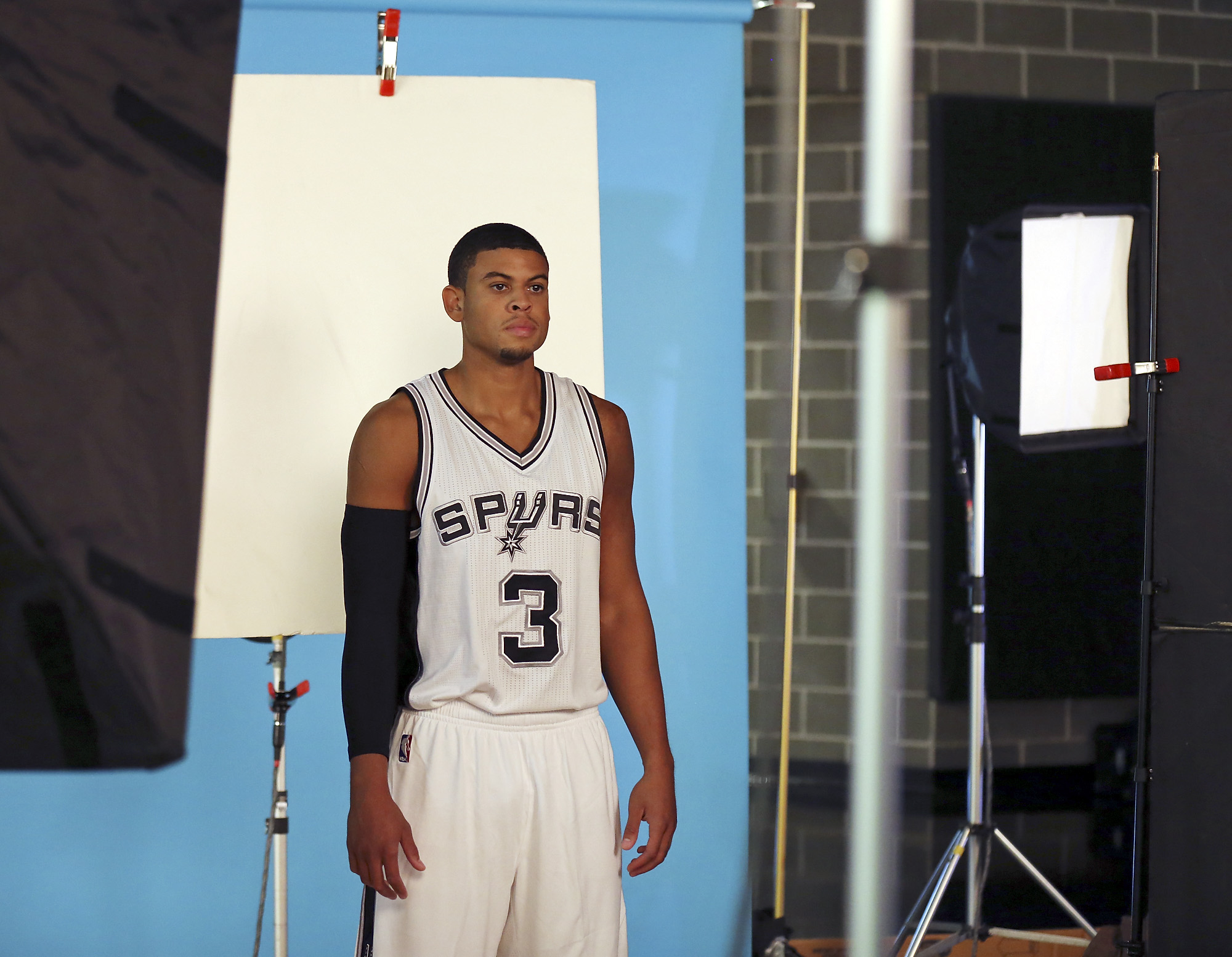 Spurs unveil new Black Signature Spur jerseys - Pounding The Rock