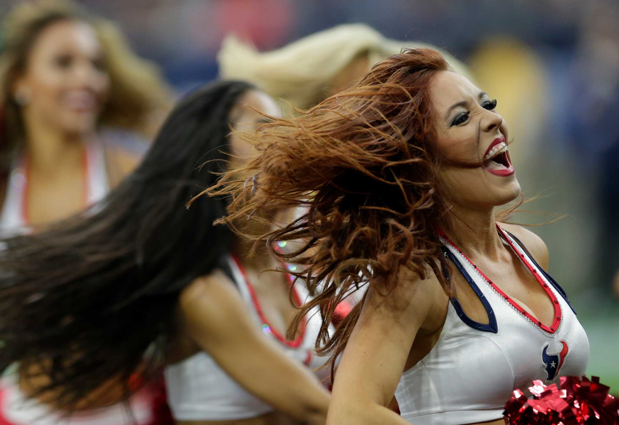 September 27, 2015: The Dallas Cowboys Cheerleaders perform during an NFL  football game between the Atlanta