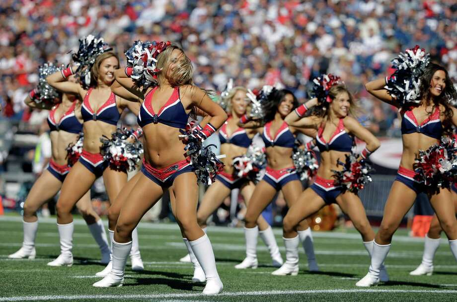 Cheerleaders virgin belly party