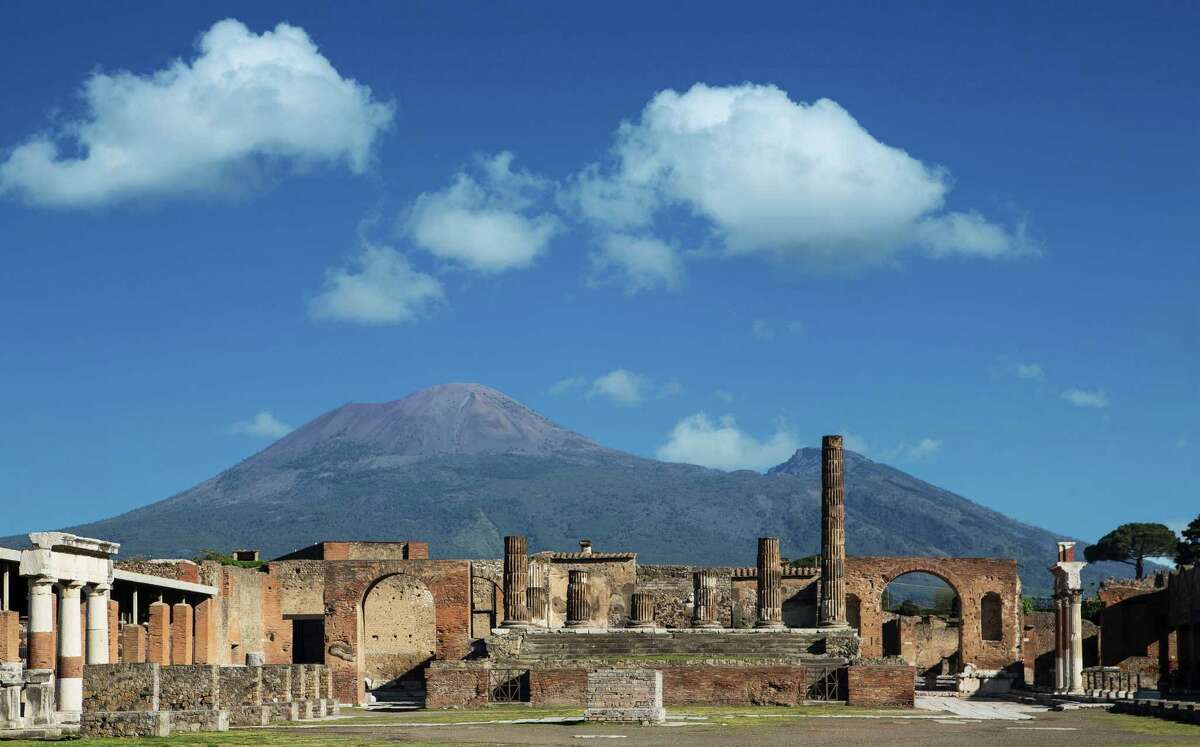 Nice spot! At the time of its destruction, Pompeii was a well-to-do town of about 11,000, a place where Romans built their summer villas, near the sea. In short, it was a vacation spot.