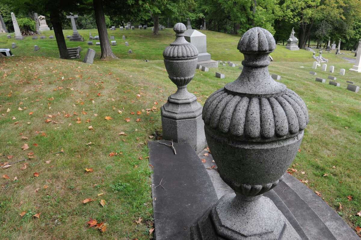 Remains of Schuyler slaves to be reburied