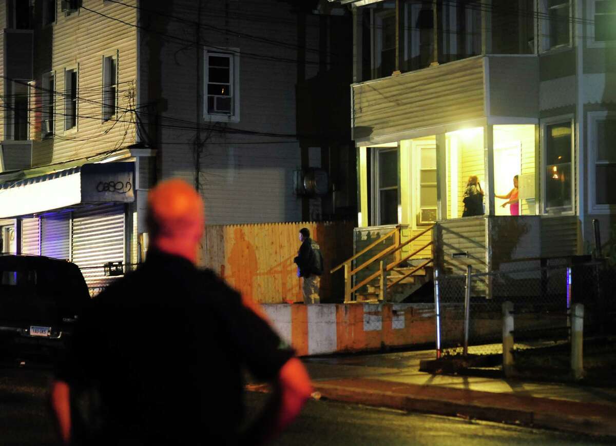 Driveby shooting kills teen in Bridgeport