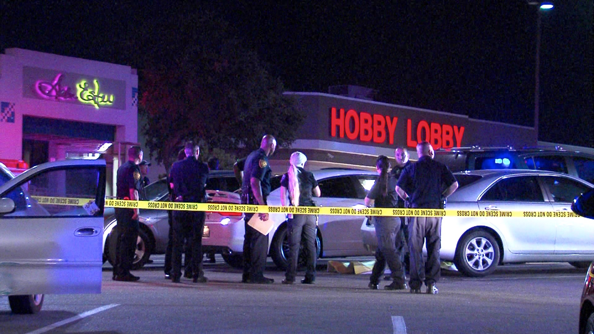 Police searching for suspects in shooting that killed man outside North ...