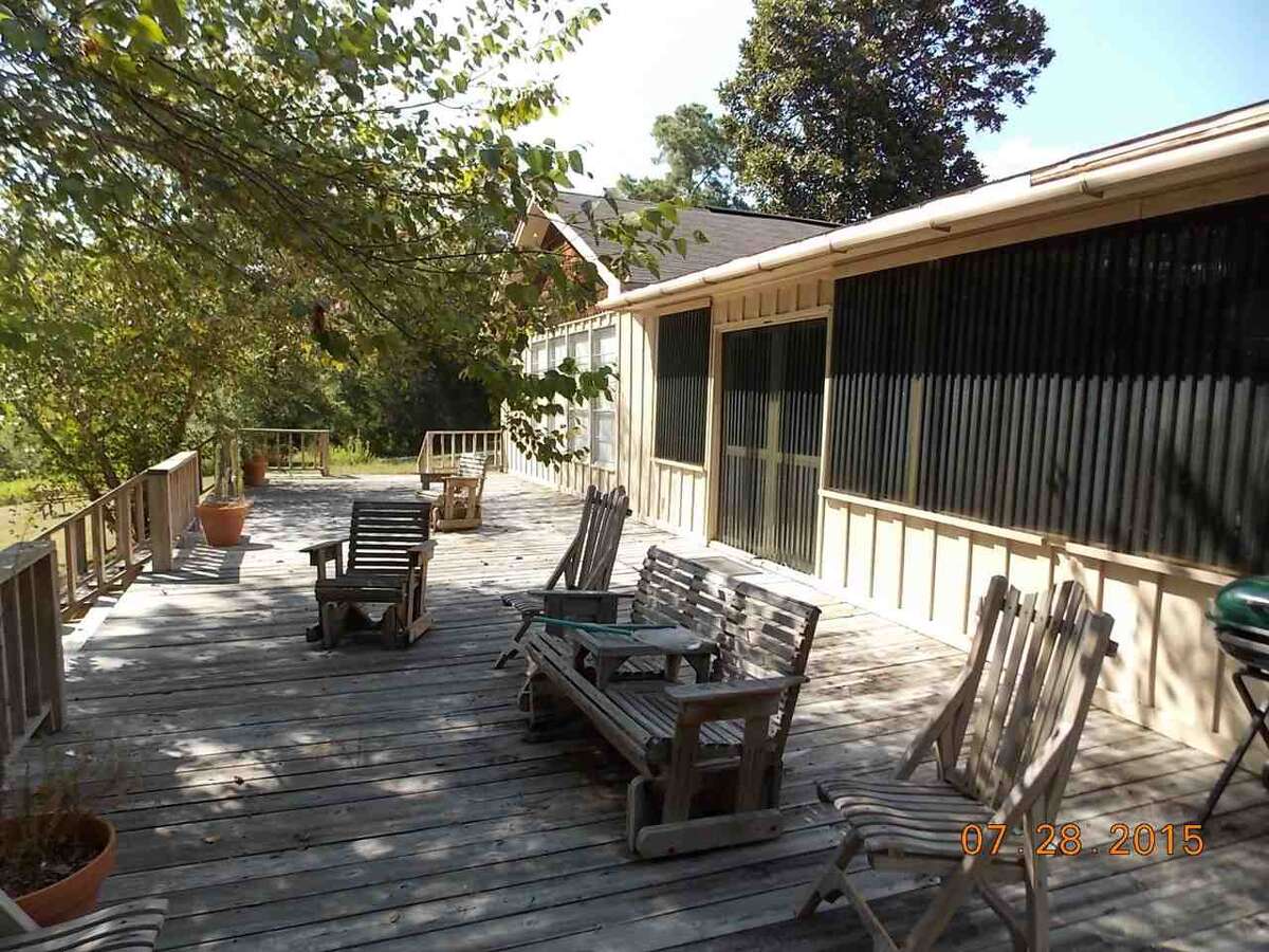 Lake homes for sale in Southeast Texas, Sept. 2015