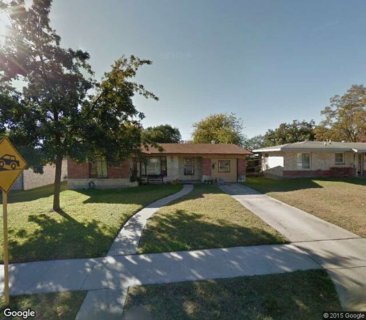 Price drops on haunted house for sale in Mineral Wells that comes with nine ghosts