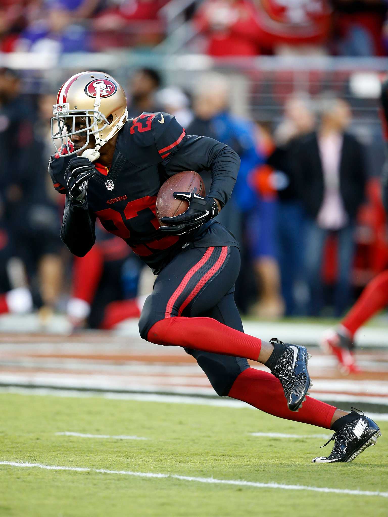 Reggie Bush Injury: Updates on 49ers RB's Calf and Return