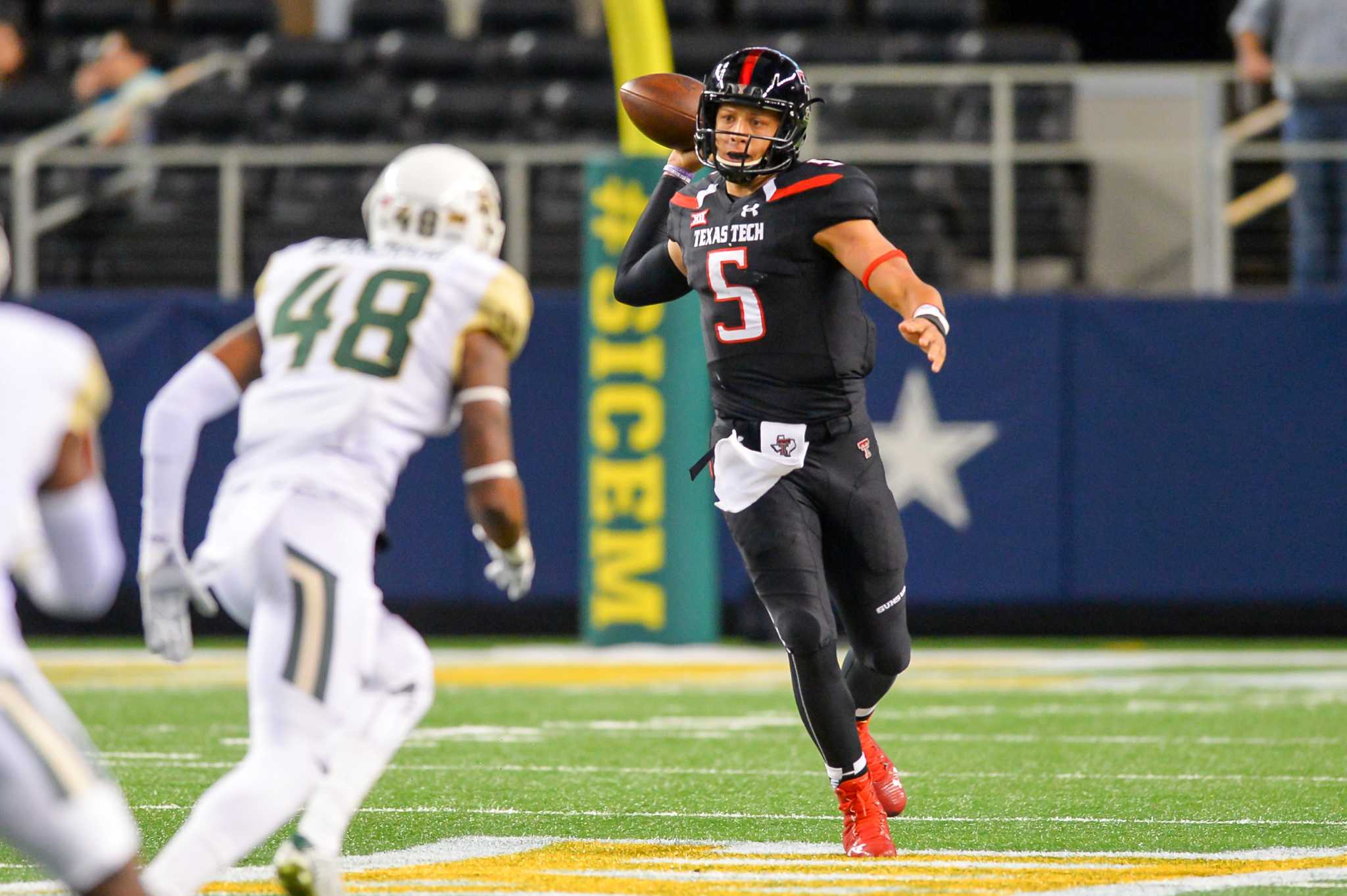 Patrick Mahomes' lone pitching appearance at Texas Tech was awful
