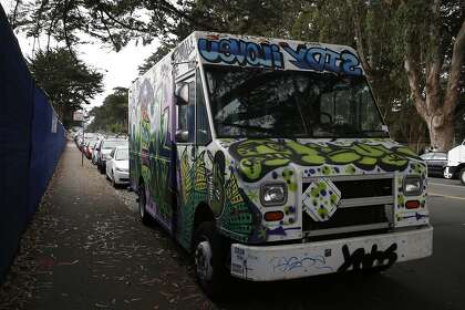 600 To Live In A Fedex Truck S F Rentals Get More