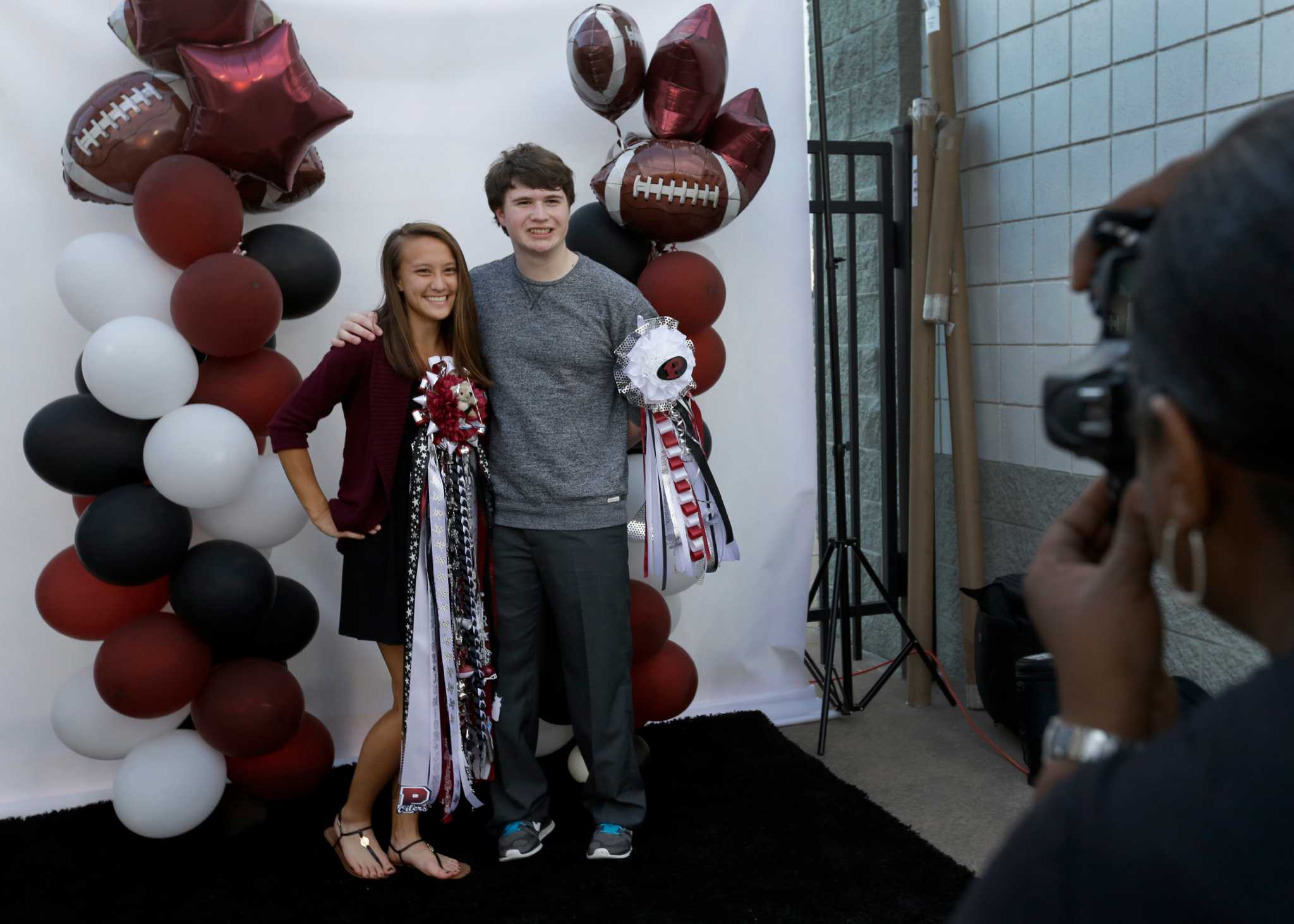 Homecoming Dances Fading Away At Some High Schools Houstonchronicle Com