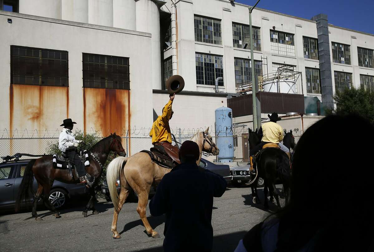 Oakland's Black Cowboy Parade spurs interest
