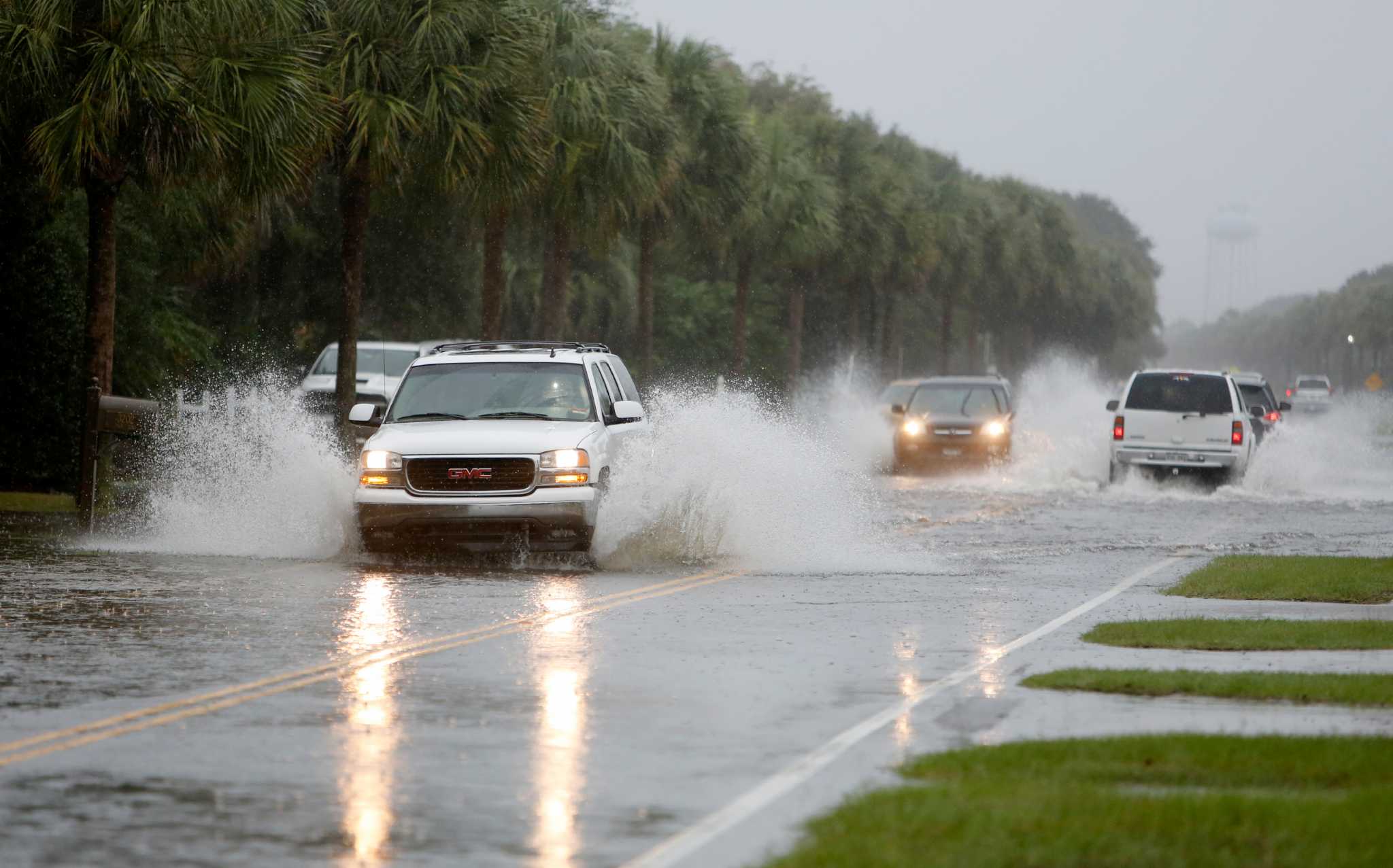 Getting There: Law requires headlights when it rains