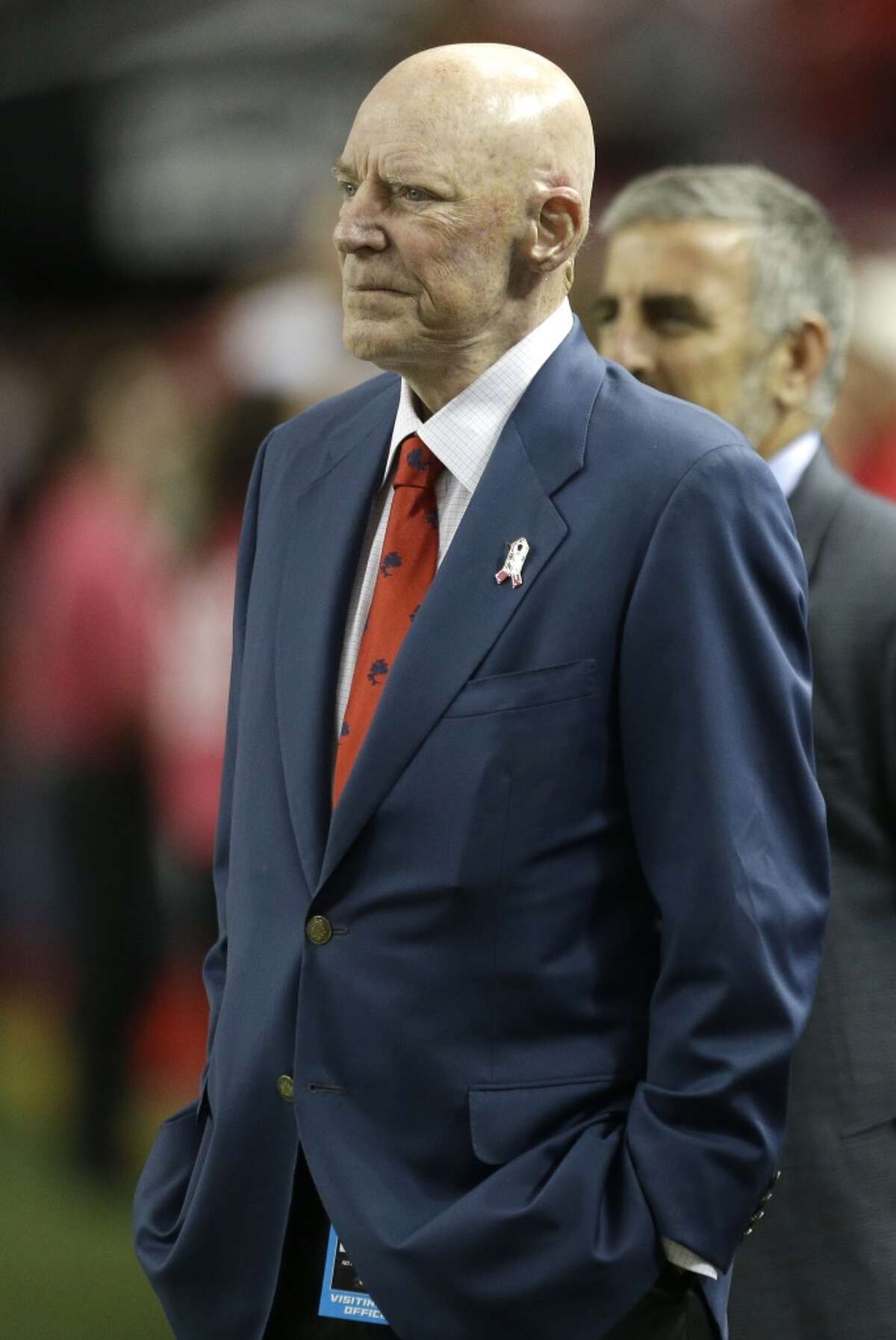 Houston Texans owner Bob McNair donated $10,000 to the anti-HERO campaign this week. McNair is among nearly two dozen Texans who have donated big money in the 2016 presidential race. See the other Lone Star State residents funding the battle for the White House. 
