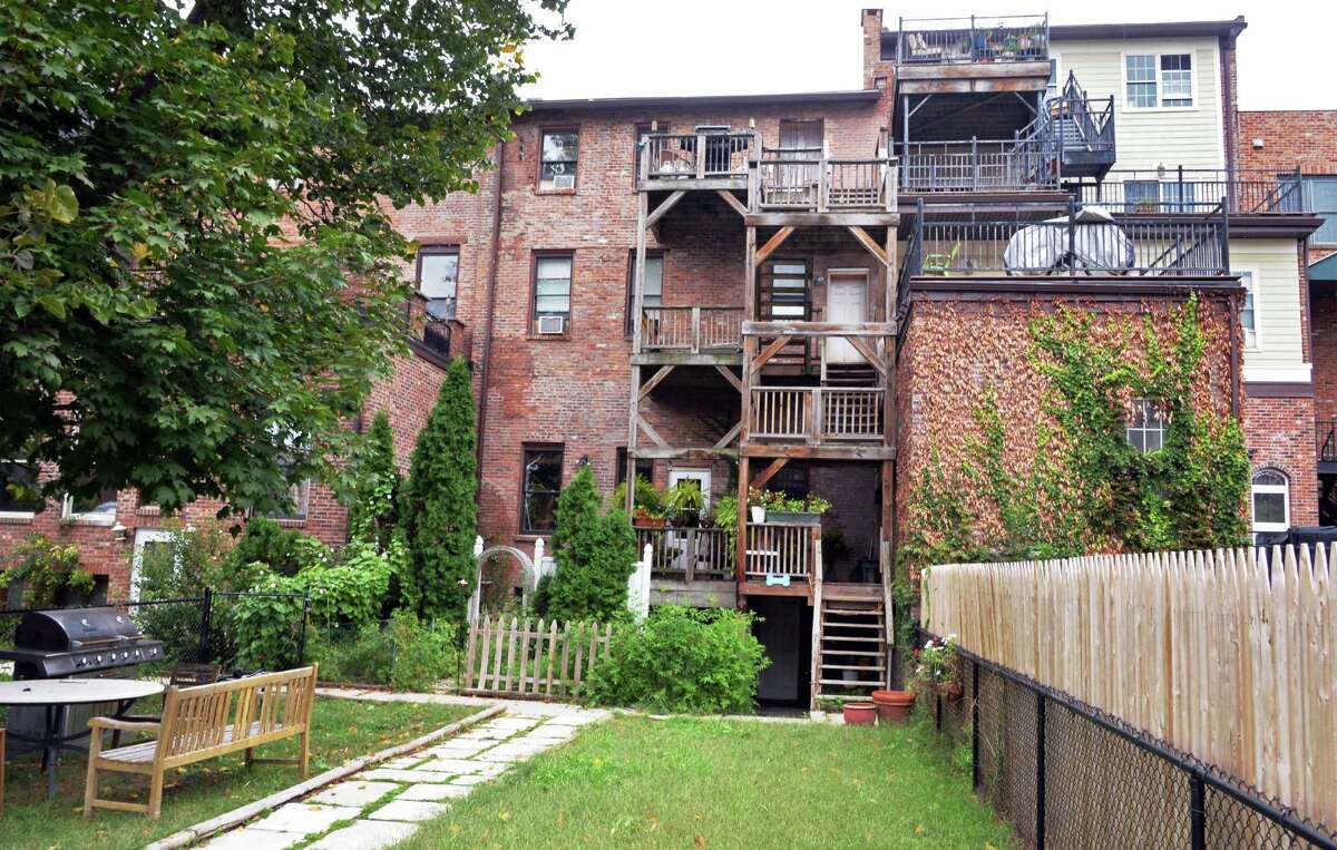 Tours show off Troy's Washington Place restoration