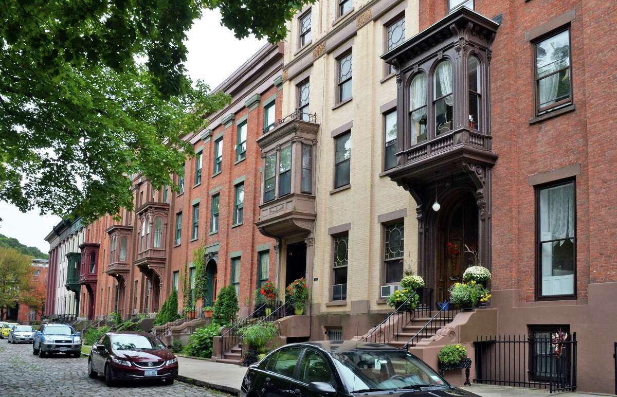 Tours show off Troy's Washington Place restoration