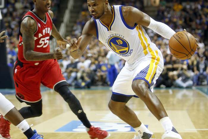 The Warriors are hiring Leandro Barbosa and Shaun Livingston