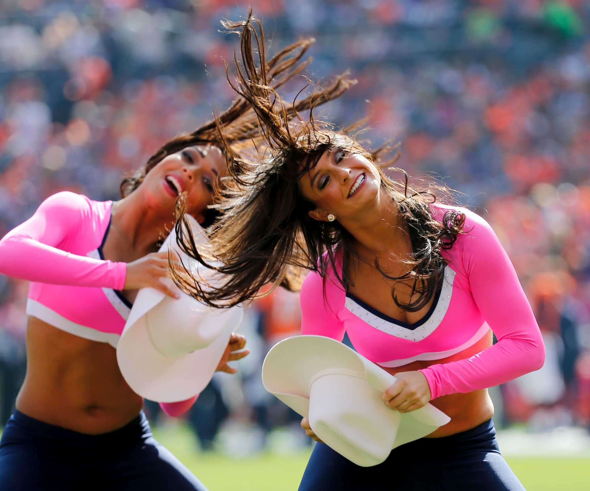 Photos: NFL cheerleaders wear pink for Breast Cancer Awareness Mo