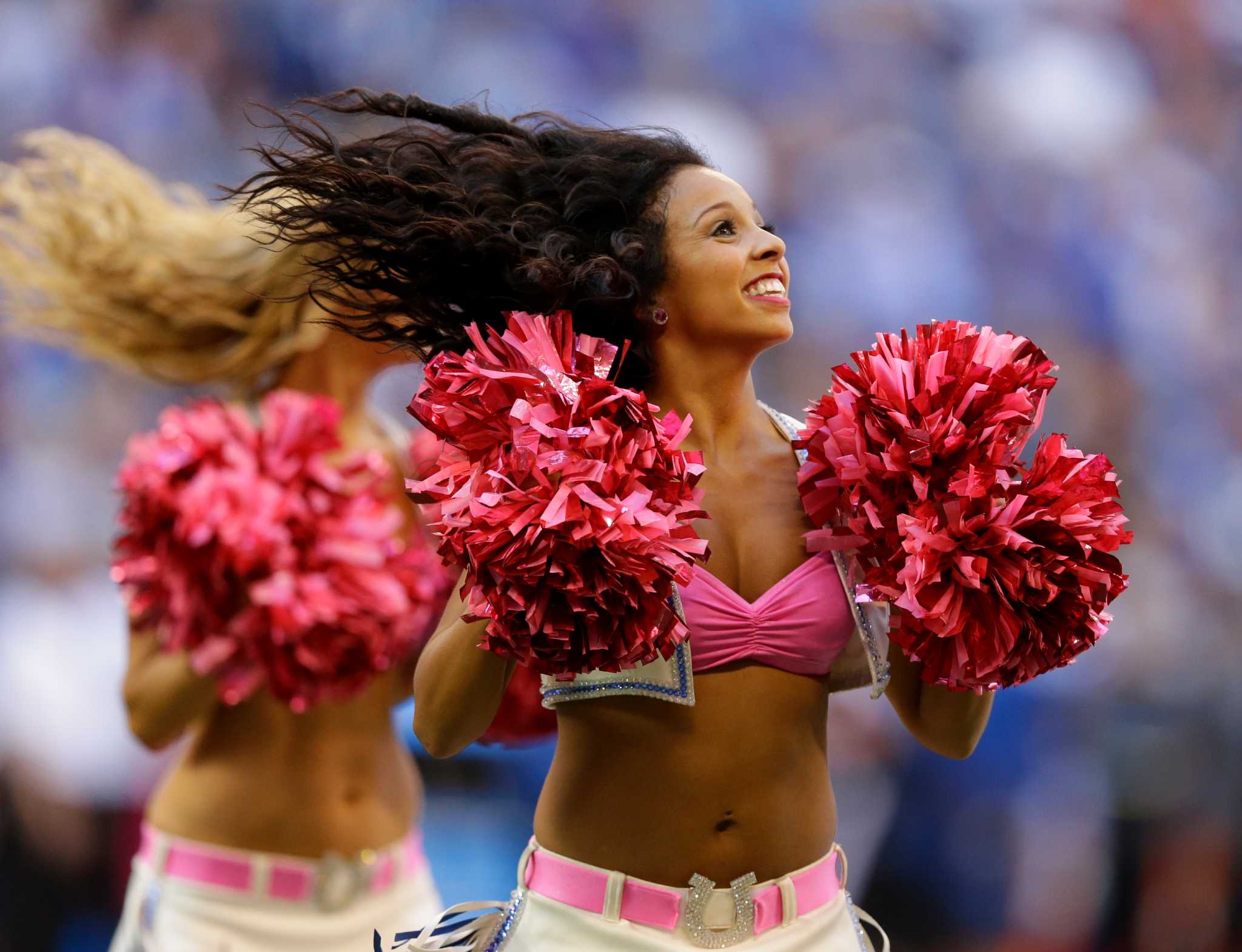 Denver Broncos Cheerleaders 'Shake Their Pom-Poms' For Game Day