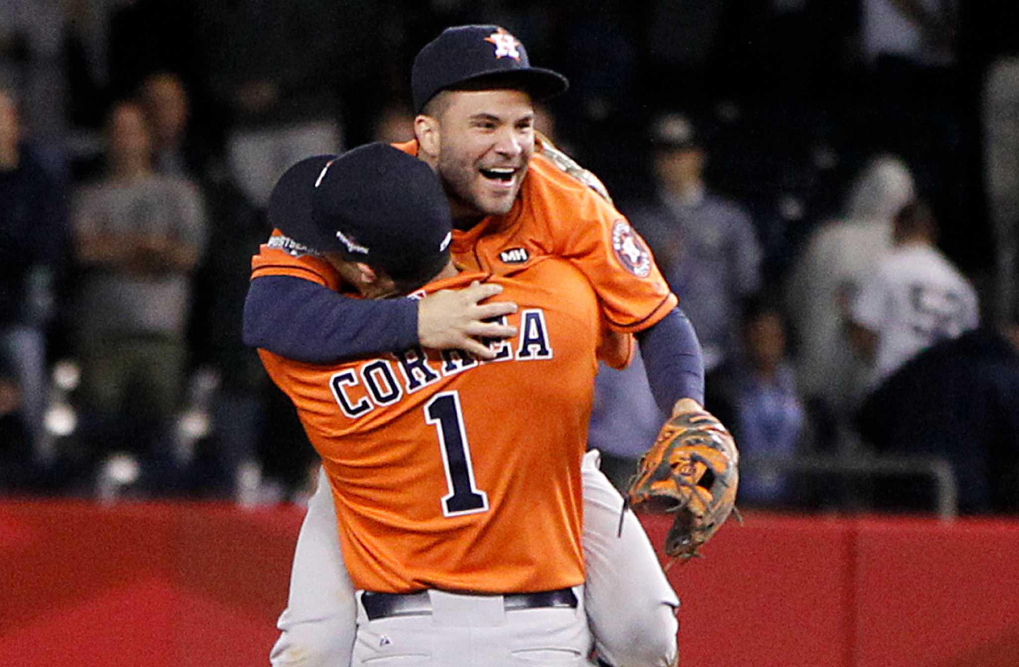 World Series champions Houston Astros surprise fans at Whataburger