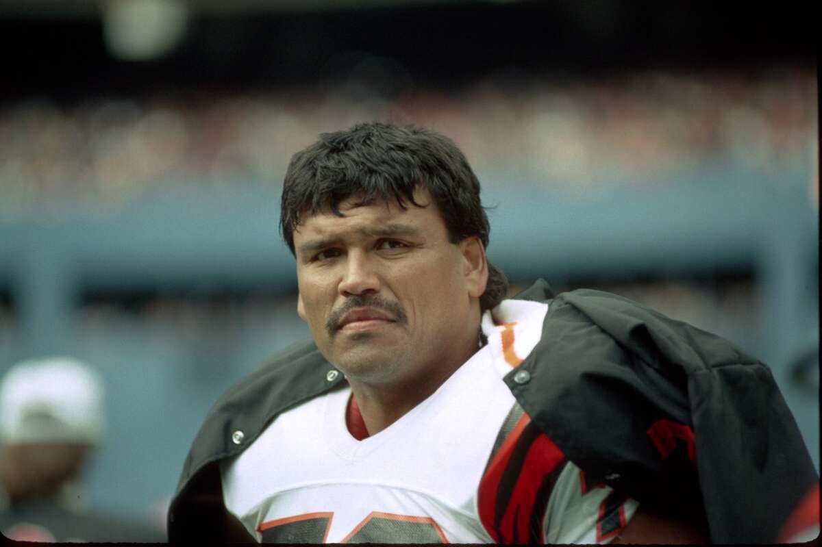 Ten best Hispanic players in NFL history