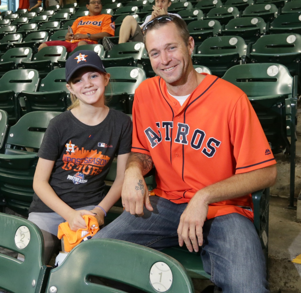 Woman snorting something at Astros-Royals game responds to internet accusers