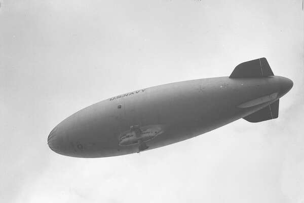 When behemoth blimps ruled the Bay Area’s skies - SFChronicle.com