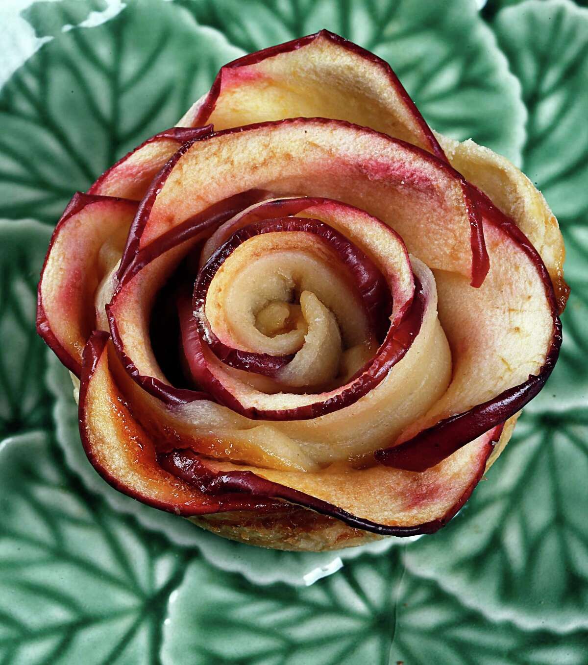 how-to-make-apple-roses